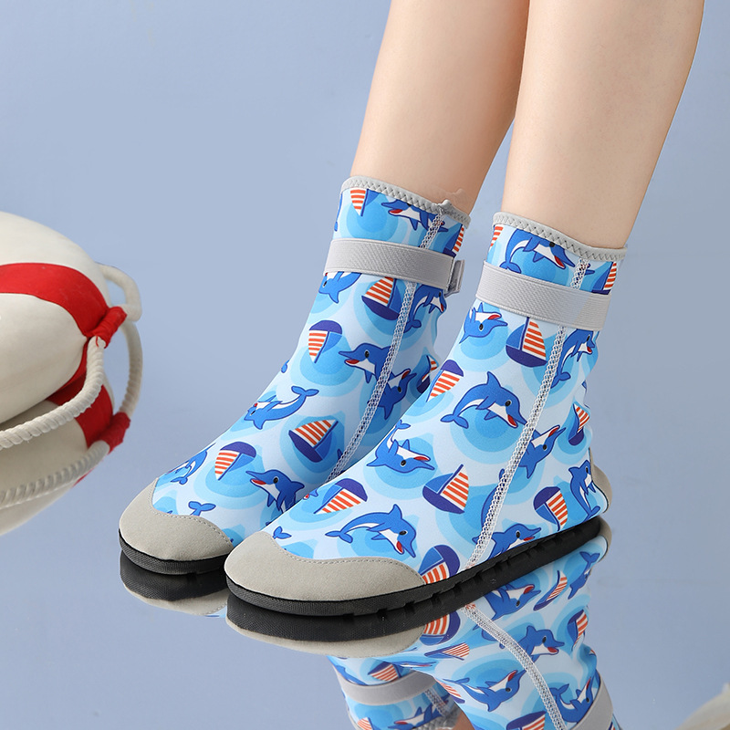 Picture of Children's Beach Shoes and Socks Diving Snorkeling Swimming Wading Shoes Adult Seaside Shoes and Socks Water Park Shoes