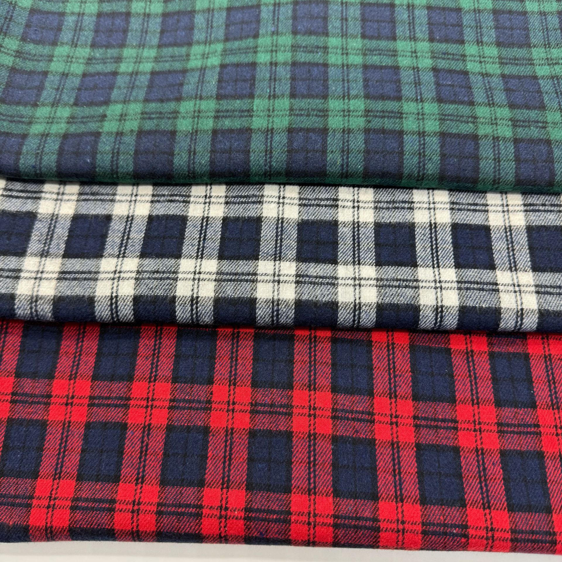 in stock sanding plaid children's shirt plaid fabric 21 yarn-dyed polyester cotton small plaid cross-border fabric
