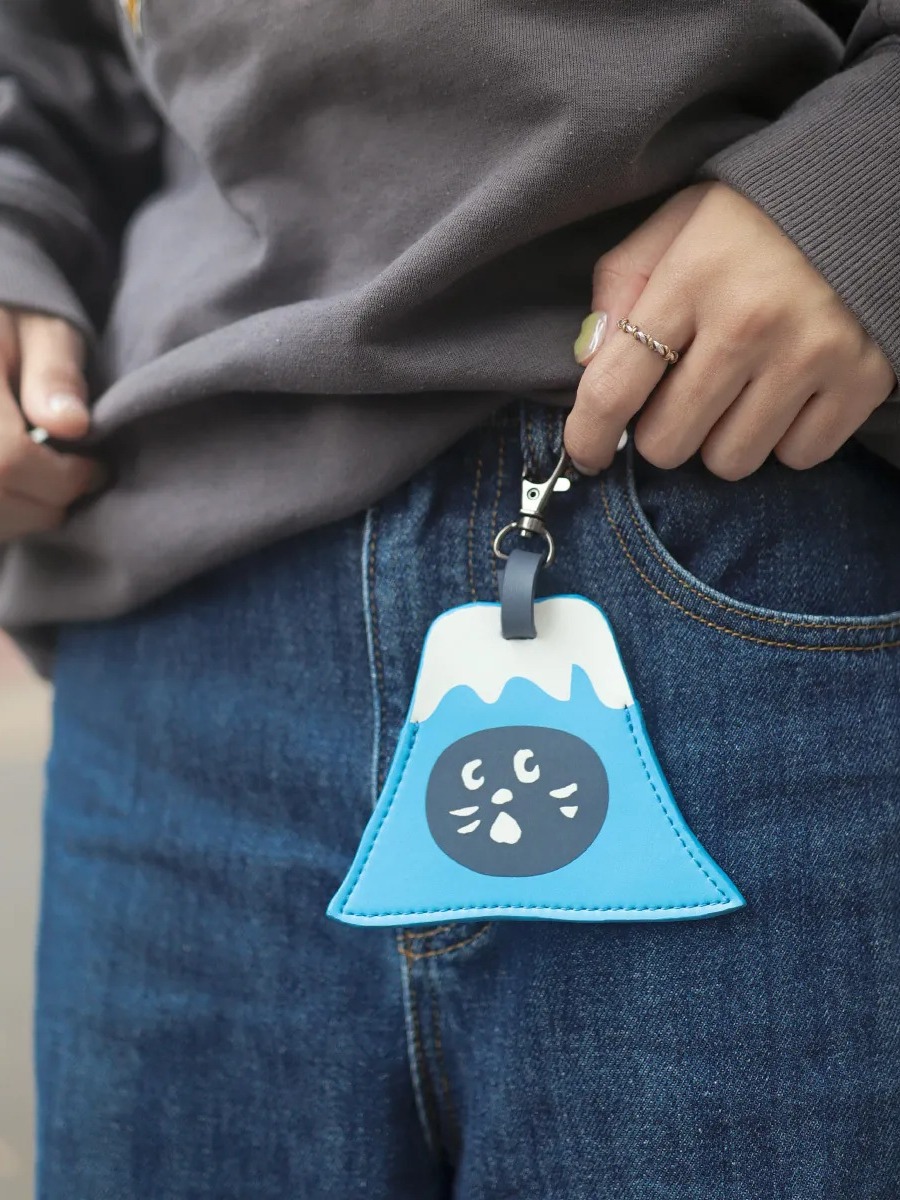 Picture of in stock NYA Surprise Cat Distinctive Creative Key Case Unisex Car Universal Key Case Cute Storage Bag Pendant