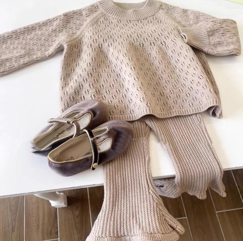 Picture of Korean version of children's clothing autumn and winter foreign style new girls retro temperament fashion solid color knitted sweater wool pants suit fashion