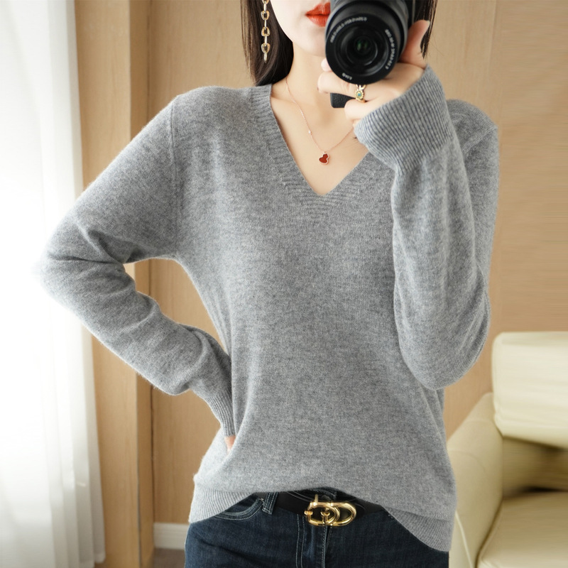 Picture of 2025 Spring New Pure Color V Neck Knitted Bottoming Shirt Pullover Slimming Look Sweater Thin Style Western Style Inner Wear