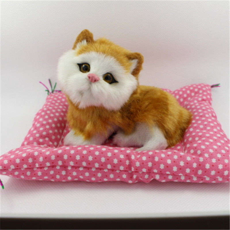 Picture of A simulated cat will call a sleeping cat cloth pad cat gift cat crafts toy car ornaments