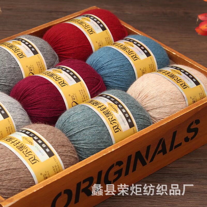 Black needle Dai mink feels comfortable and has rich velvet feeling and good warm keeping effect and genuine goods guarantee
