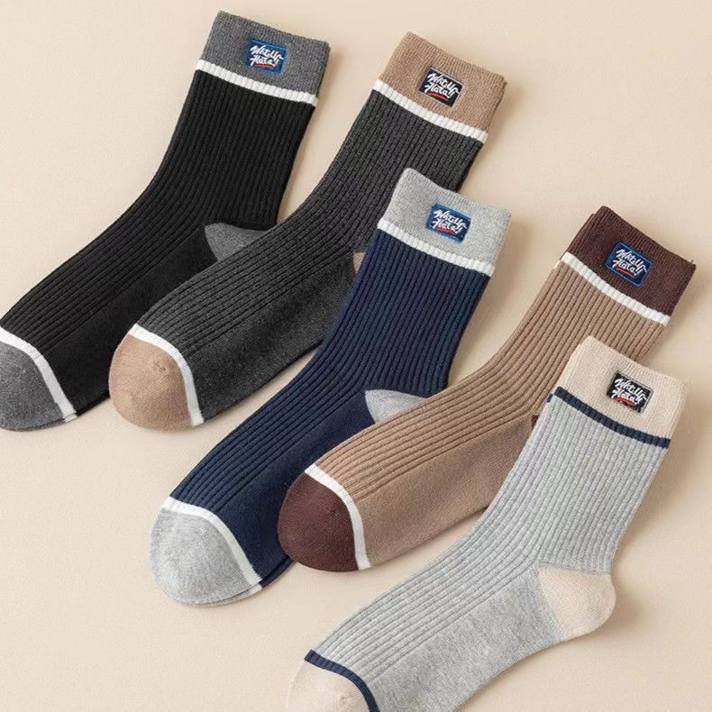 Korean fashion men's socks cotton thickened breathable warm casual Joker sports socks students tube socks manufacturers wholesale