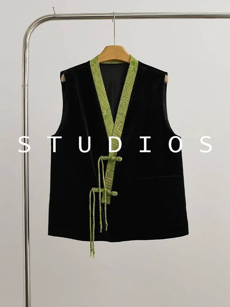 New Chinese Style Women's Clothing National Style Vintage Chic Button Jacquard Vest Overlay Shirt 2024 Spring and Autumn New