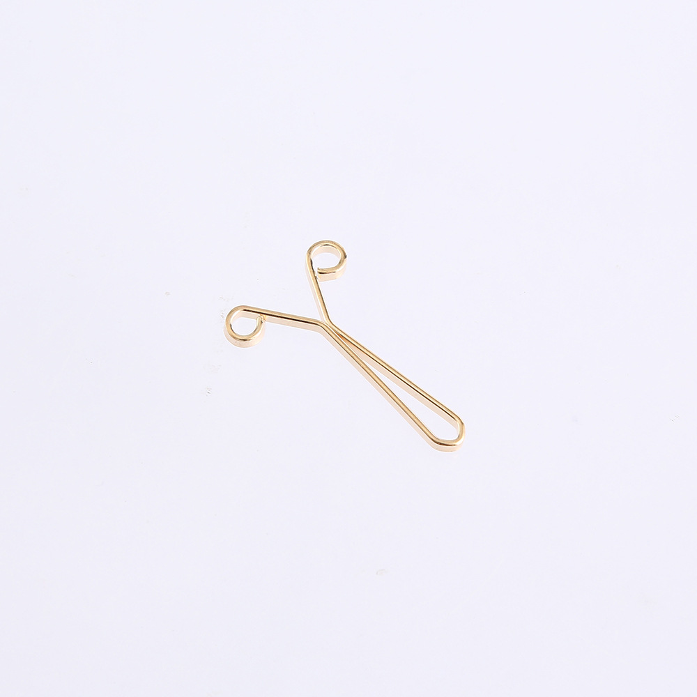 Picture of Cross-Border Headscarf Clip, Silk Scarf Clip, T-Shirt Hem Alteration, Shorts Waist Alteration, Pants Leg Cuff Tightening Fixing Clip