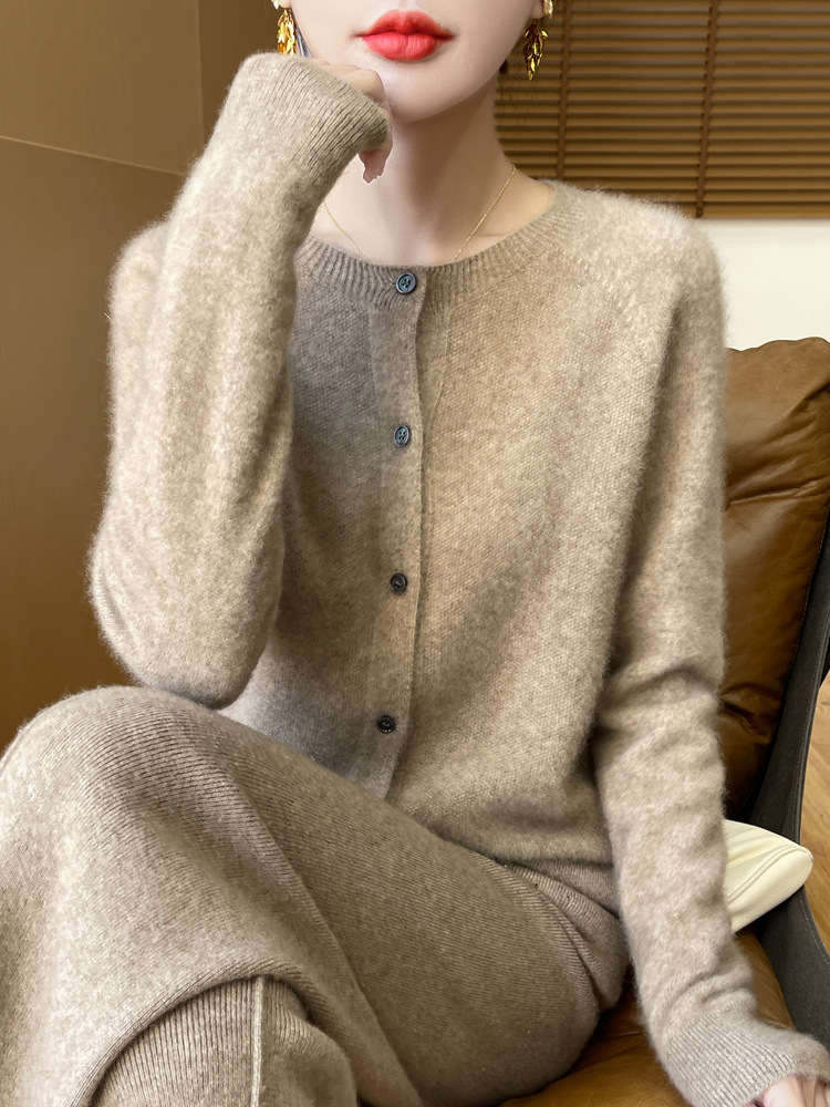 Picture of Wool Cardigan Women's Autumn and Winter New Loose Knitted Sweater First-Line Garment Solid Color Sweater High-end Atmospheric Coat Top
