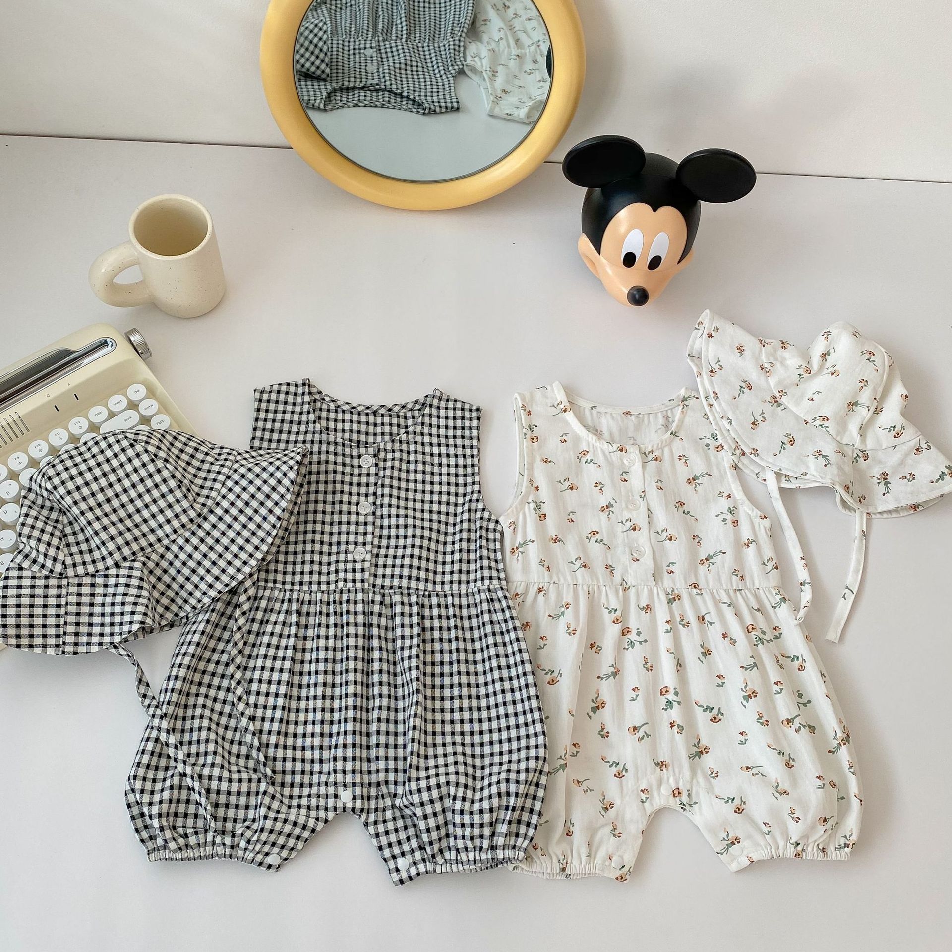 Picture of Ins Summer Baby Girl Fashionable Plaid Floral Sleeveless Harem Bag Fart Clothing Round Neck Baby Jumpsuit Crawling Clothing