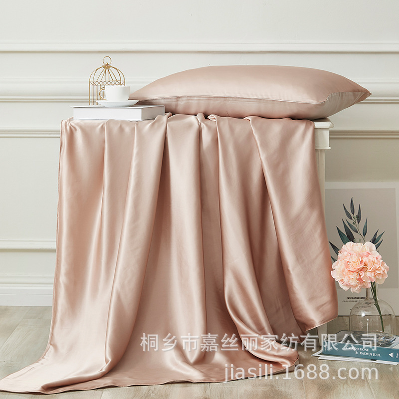Picture of Carlsly silk quilt cover AB version wide quilt cover silkworm silk Tencel quilt cover lyocell quilt cover wholesale