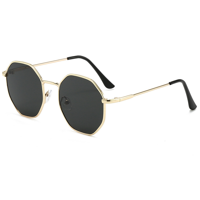 Picture of Cross-Border New Fashion Retro Full-Frame Metal Trendy Sunglasses for Men and Women Traveling Street Photography Sunglasses Wholesale