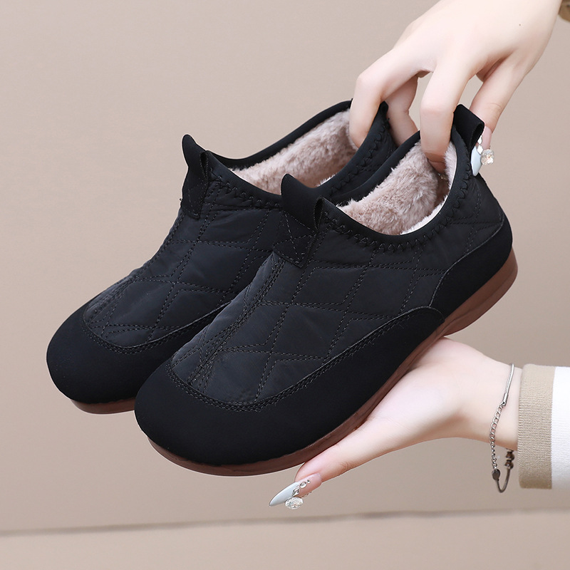 Picture of New Old Beijing Winter Women's Soft Sole Peas Cotton Shoes Slip-on fleece-lined Warm Shoes Casual Comfortable Lazy Cotton Shoes