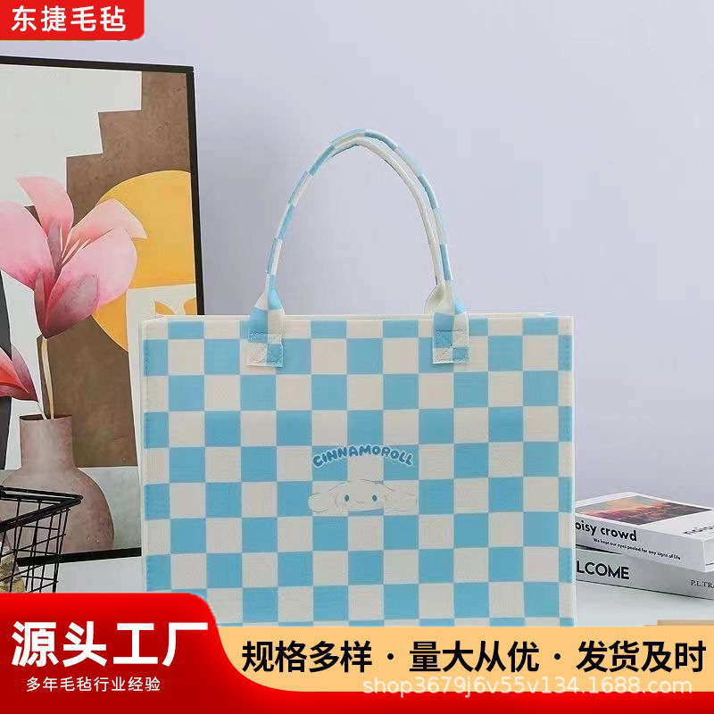 Large-Capacity Tote Bag with Plaid Pattern, Versatile Checkered Felt Bag for Students, Classic and Fashionable for Outings