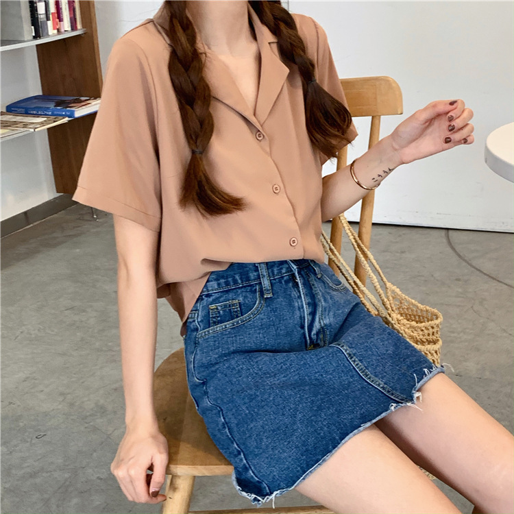 Picture of Elegant Lapel White Shirt Women's Design Sense Niche Top Summer 2025 New Women's All-match Short-sleeved Shirt Trendy