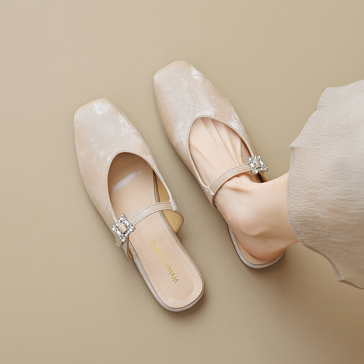 Weiwei Girl 1519-10 Strap Baotou Half Slippers Women's Flat French Summer Outerwear Beach Mule Shoes