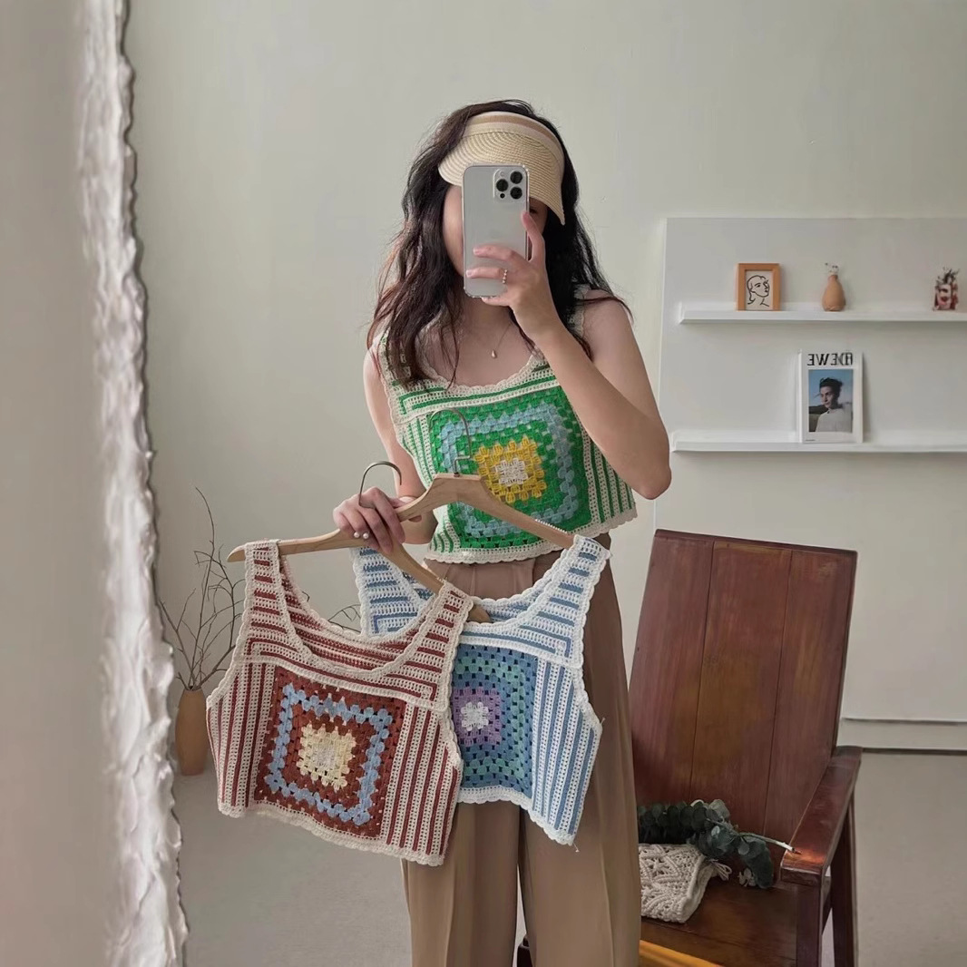 U same style 2022 summer Mori style lazy style vintage round neck green sleeveless knitted vest for women WL10S9AN2000