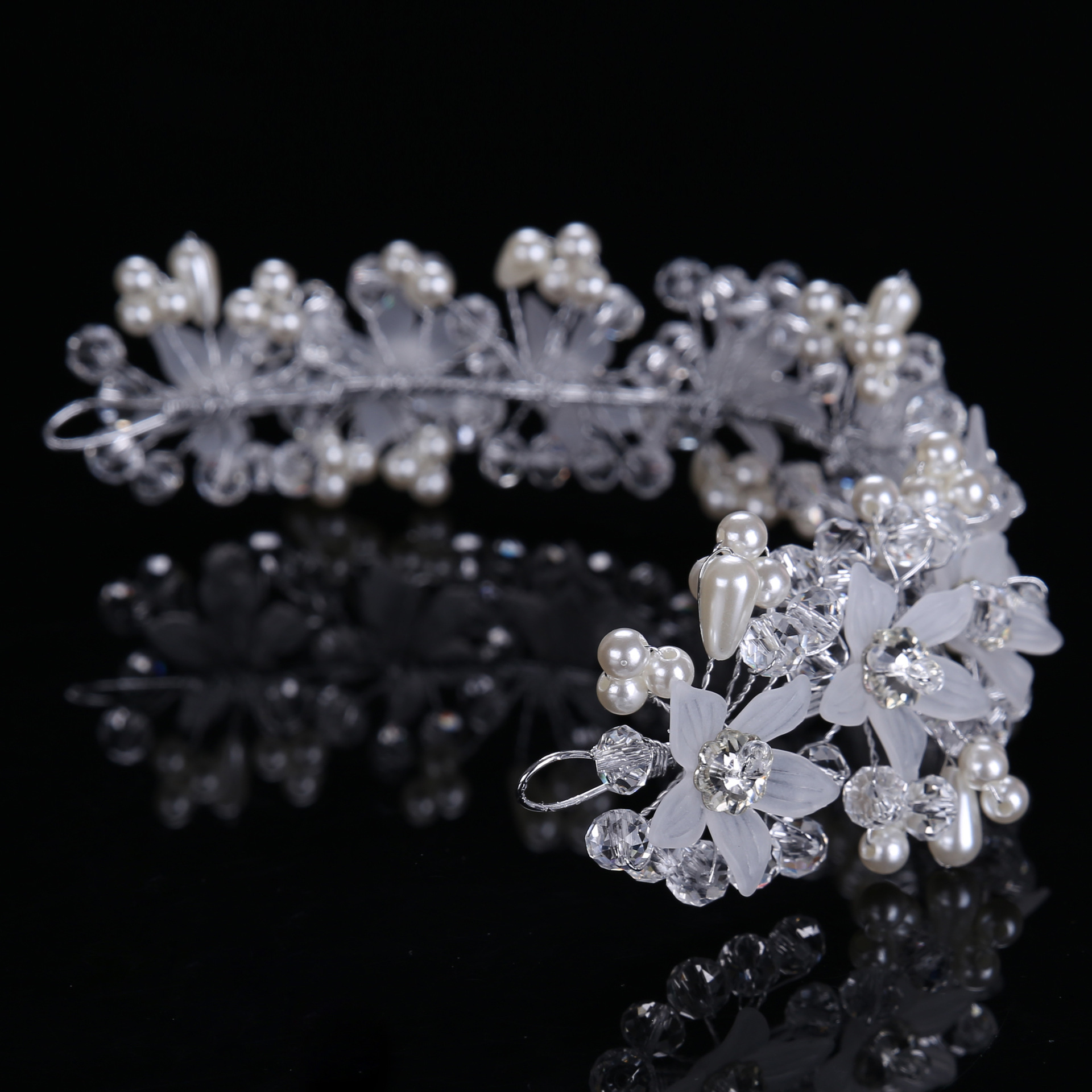 Picture of Tuan Ming Xin Niang Jewelry Handmade Crystal Flower Hair Band Children's Performance Hair Accessories Wedding Dress Wedding Accessories