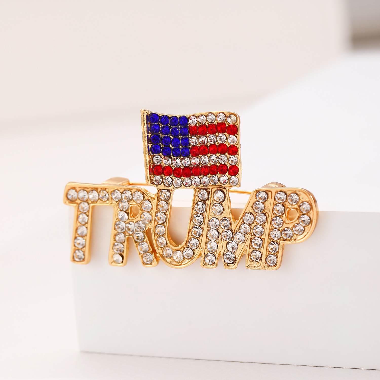 Picture of European and American Ins American Independence Day Series Necklace suit Fashion Simple Diamond-encrusted Wings Love Pendant Clavicle Chain