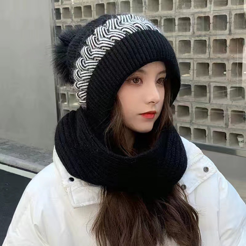 Picture of Hat women's winter Korean-style fashion wool hat winter versatile warm thickened ear protection knitted hat scarf integrated