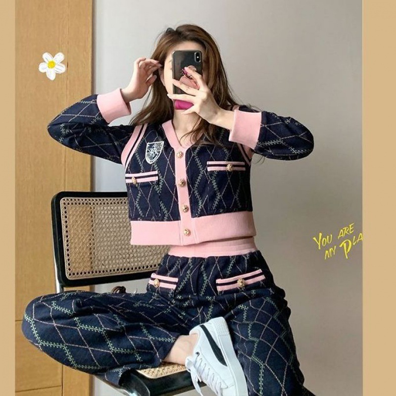 Xiao Xiang Style Knitted suit Women's Spring 2022 New High-end Socialite Western Style Elegant Two-piece Set