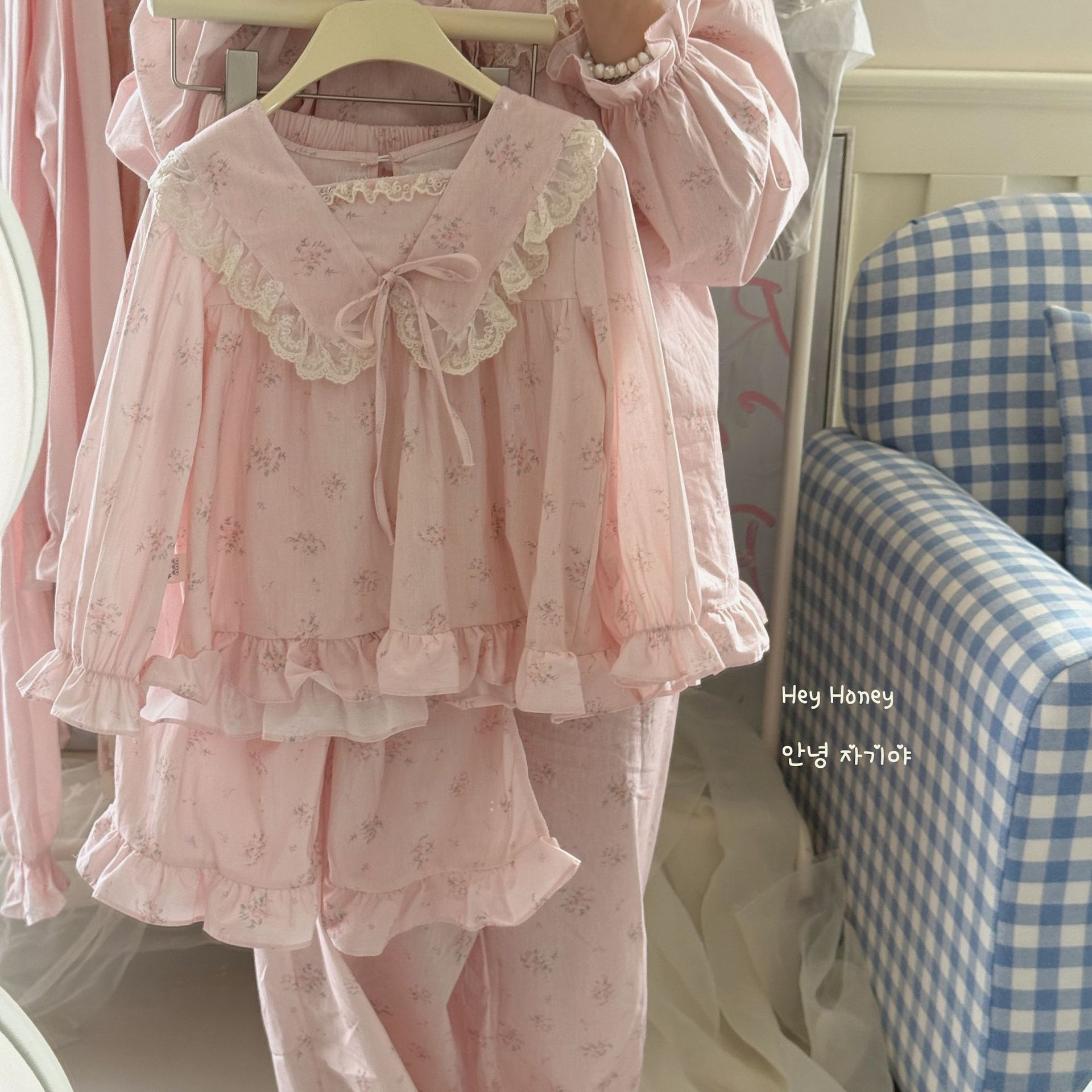 Spot Hey Sweetheart 25 Spring Thin Size Roll Children Girls Floral Korean Single Breasted Parent-Child Pajamas Home Clothes
