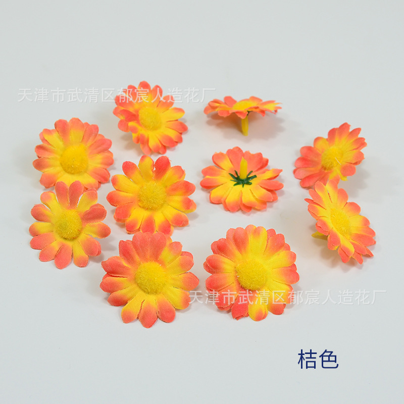 Picture of Simulated Daisy Flower Wholesale Chrysanthemum Head DIY Flower Bridal Garland Wrist Flower Hat Flower Factory Direct Sale
