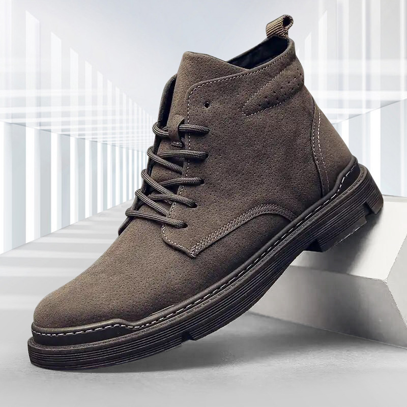 Autumn and Winter new men's Martin boots casual work boots fashionable Korean breathable Korean casual sports shoes men