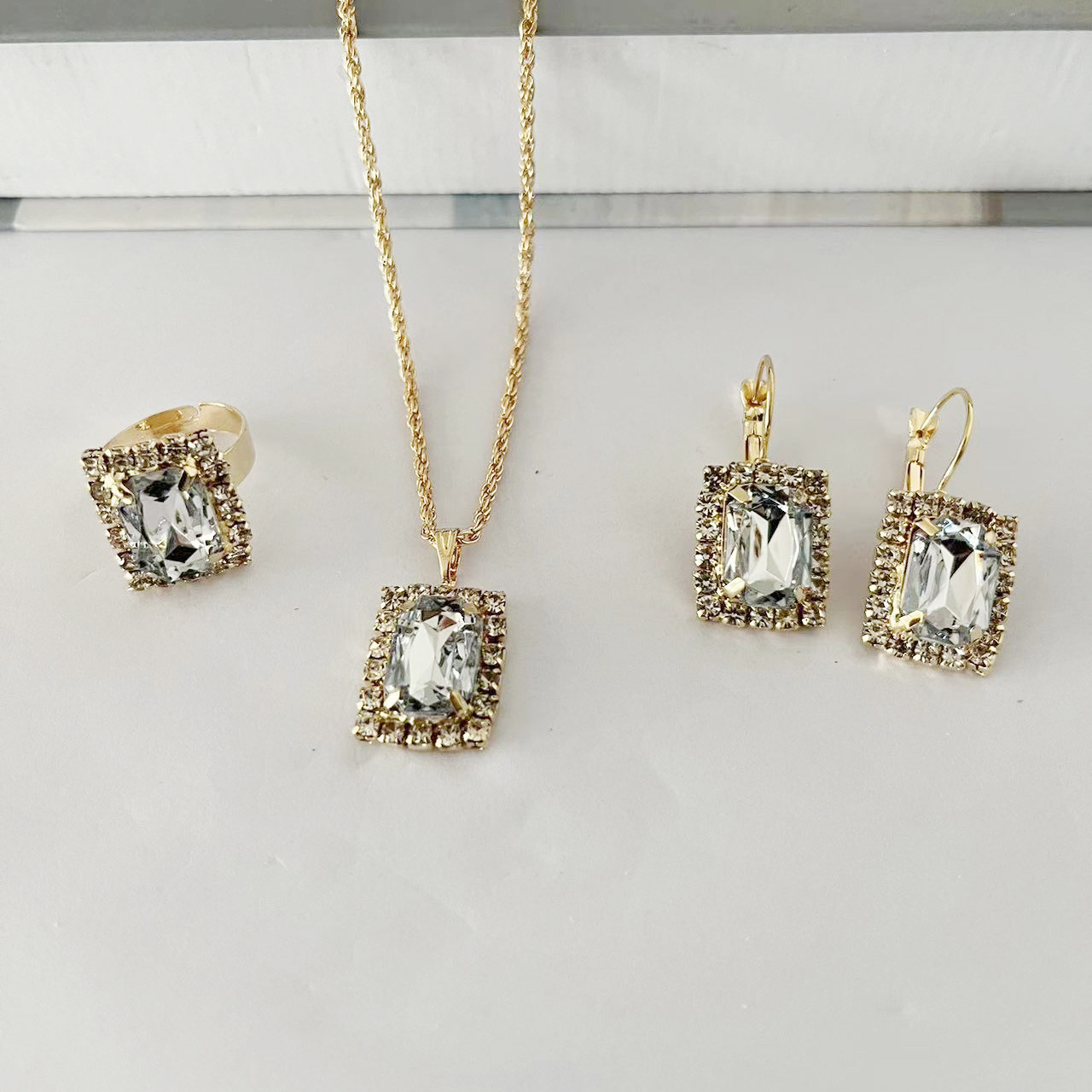 Picture of Cross-border New Jewelry suit Women's Fashion All-match Rhinestone Zircon Necklace Earrings Ring Watch Accessories