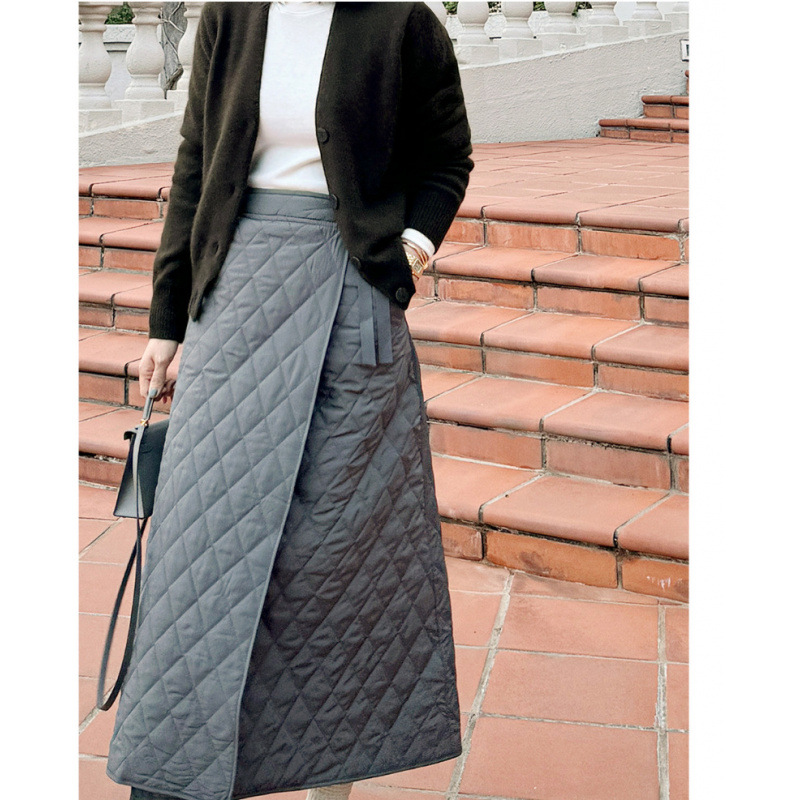 Japanese and Korean-style in stock 2024 New Korean Style Water Chestnut Cotton Plaid Skirt Skirt