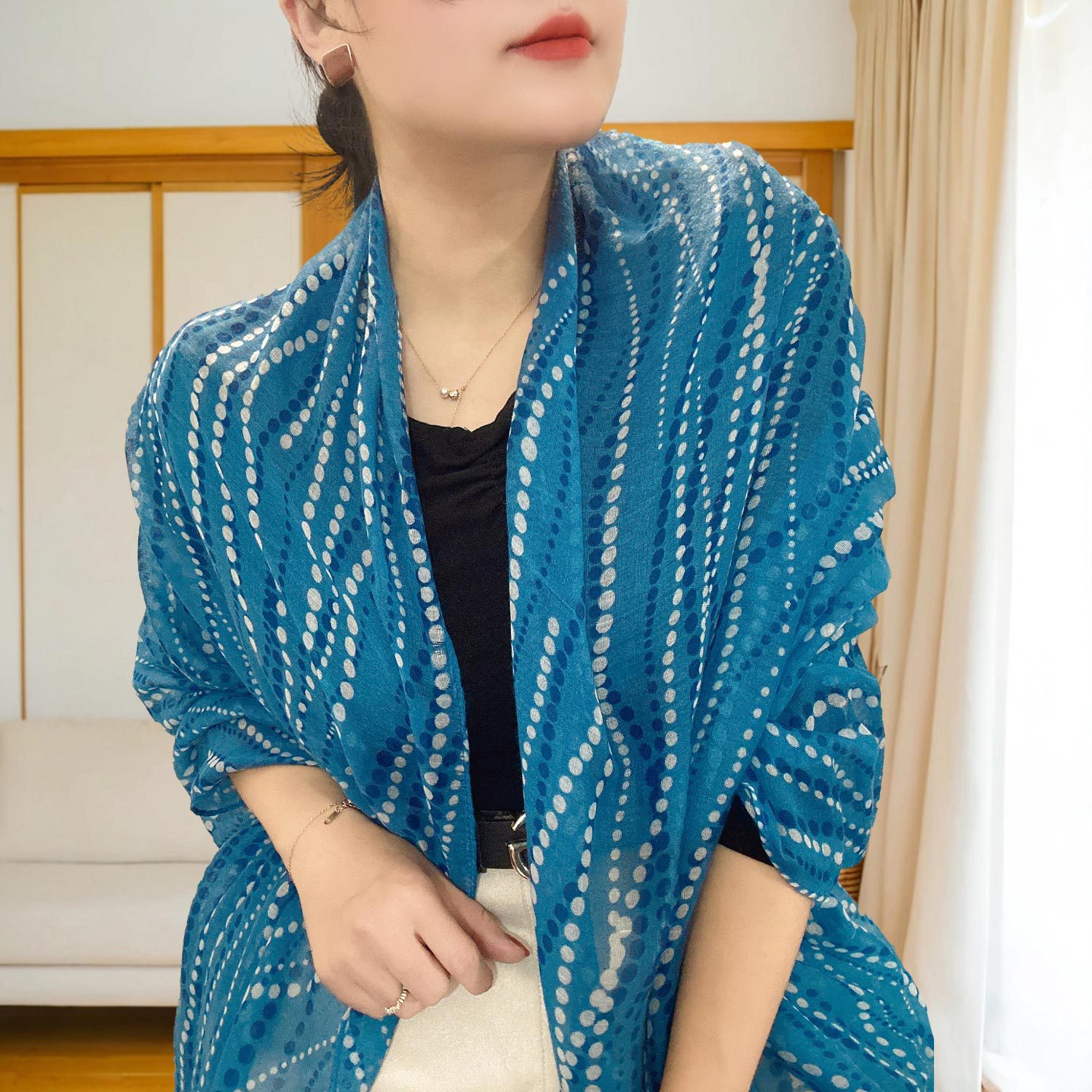 Picture of Simple Temperament Geometric Dot Cotton and Linen Texturous Large Size Spring and Summer Scarf Scarf Women's Autumn and Winter Neck Protection Shawl Scarf