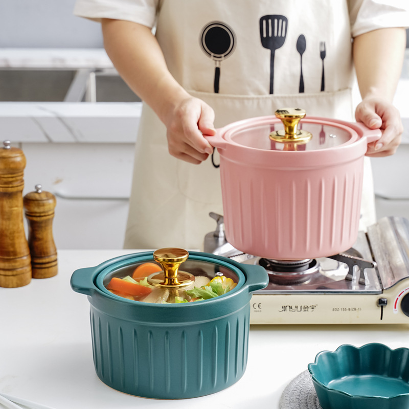 Picture of A generation of hair color glaze ceramic small casserole with glass lid light luxury simple high temperature resistant open flame home stew pot wholesale