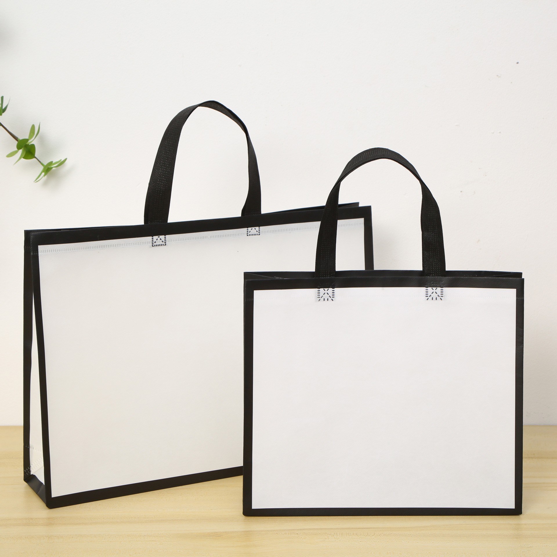 Picture of Non-Woven Handbags, Clothing Store Bags, Custom-Made Boys' and Girls' Clothing Shopping Bags, Coat Gift Bags, Custom-Made