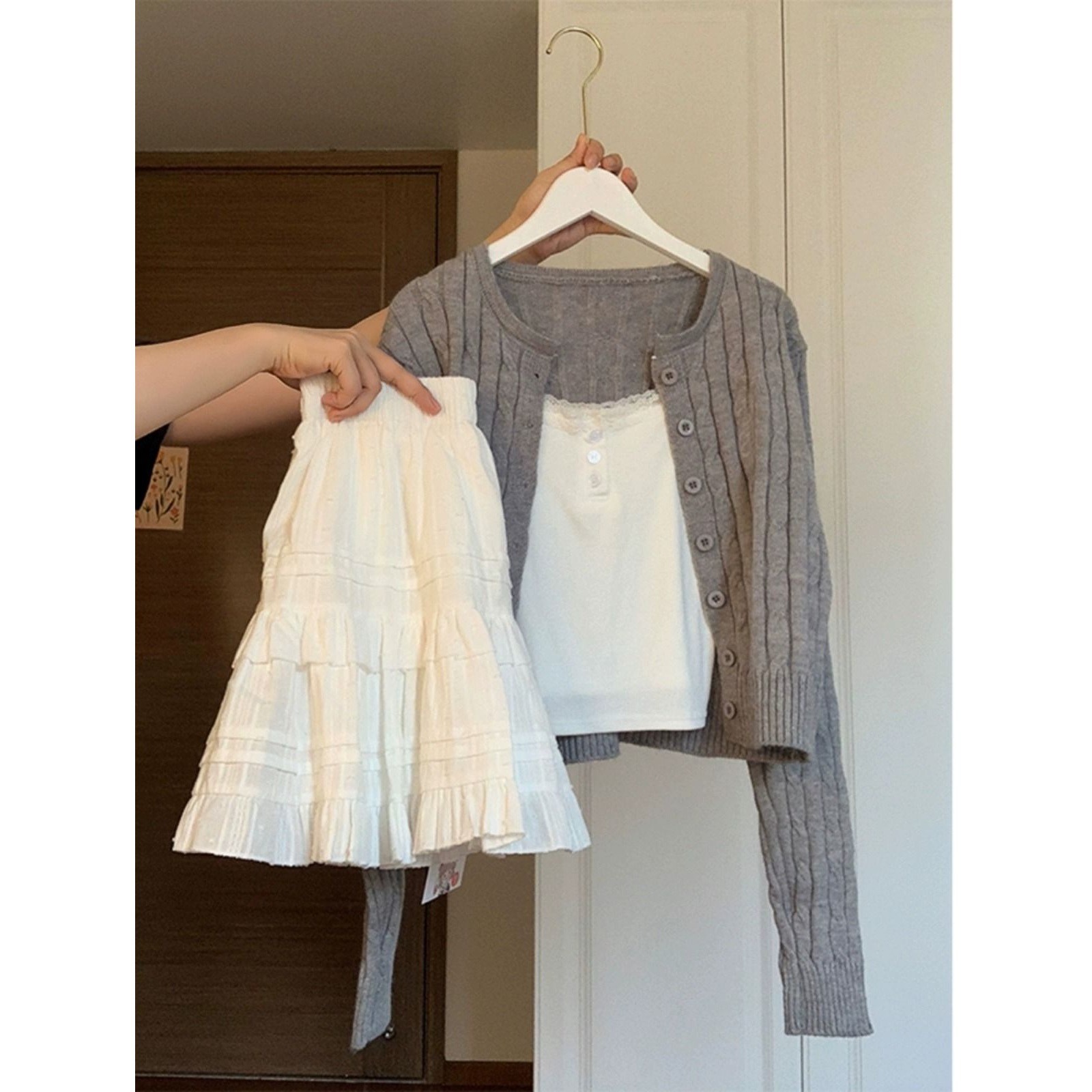 [Pure Cotton] Ballet-style White Short Skirt Spring and Summer New Style Stretch Waist A- character Elegant Age-reducing Puffy Cake Half-length