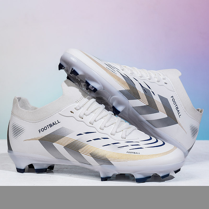 Cross-Border New Model Cristiano Ronaldo Low-Top Seamless Fly-Knit Student Couple Ag Long Spike Broken Spike Youth Soccer Shoes Wholesale