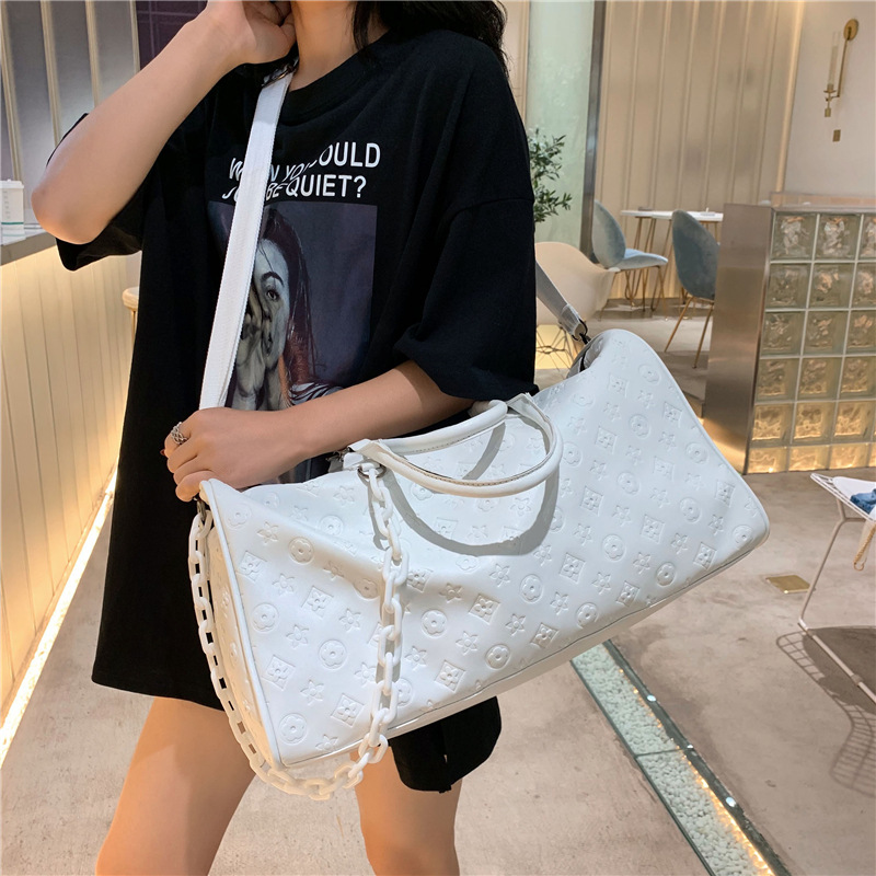 2023 New Short Distance Travel Bag Large Capacity pu Portable Travel Luggage Bag Fashion Embossed Sports Fitness Bag