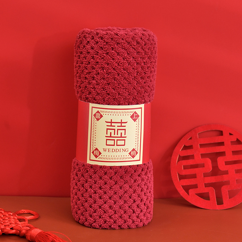 Picture of Bear towel wholesale wedding hand gift wine red wedding gift wedding gift hand gift towel