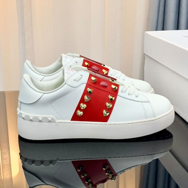 Foreign trade 2024 new V casual sneaker rivet white shoes leather fashion lovers shoes color matching
