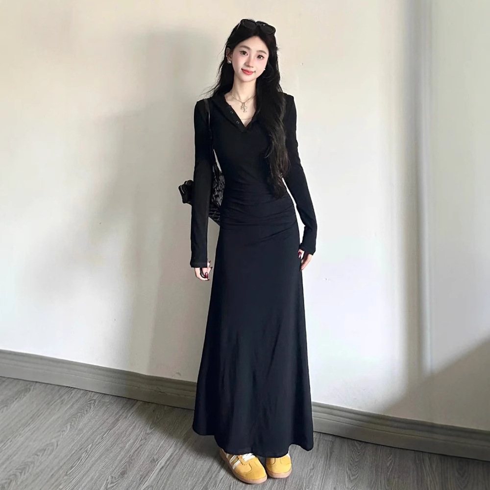 Picture of Spring and Autumn Black Hepburn Style Long-sleeved dress Women's Korean Cross-border New French Style Elegant Hip V-neck Dress