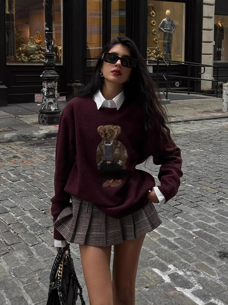 Picture of Round Neck New Cross-Border Women's Clothing Bear Embroidery Retro Slim Sweater American College Style Sweater Top