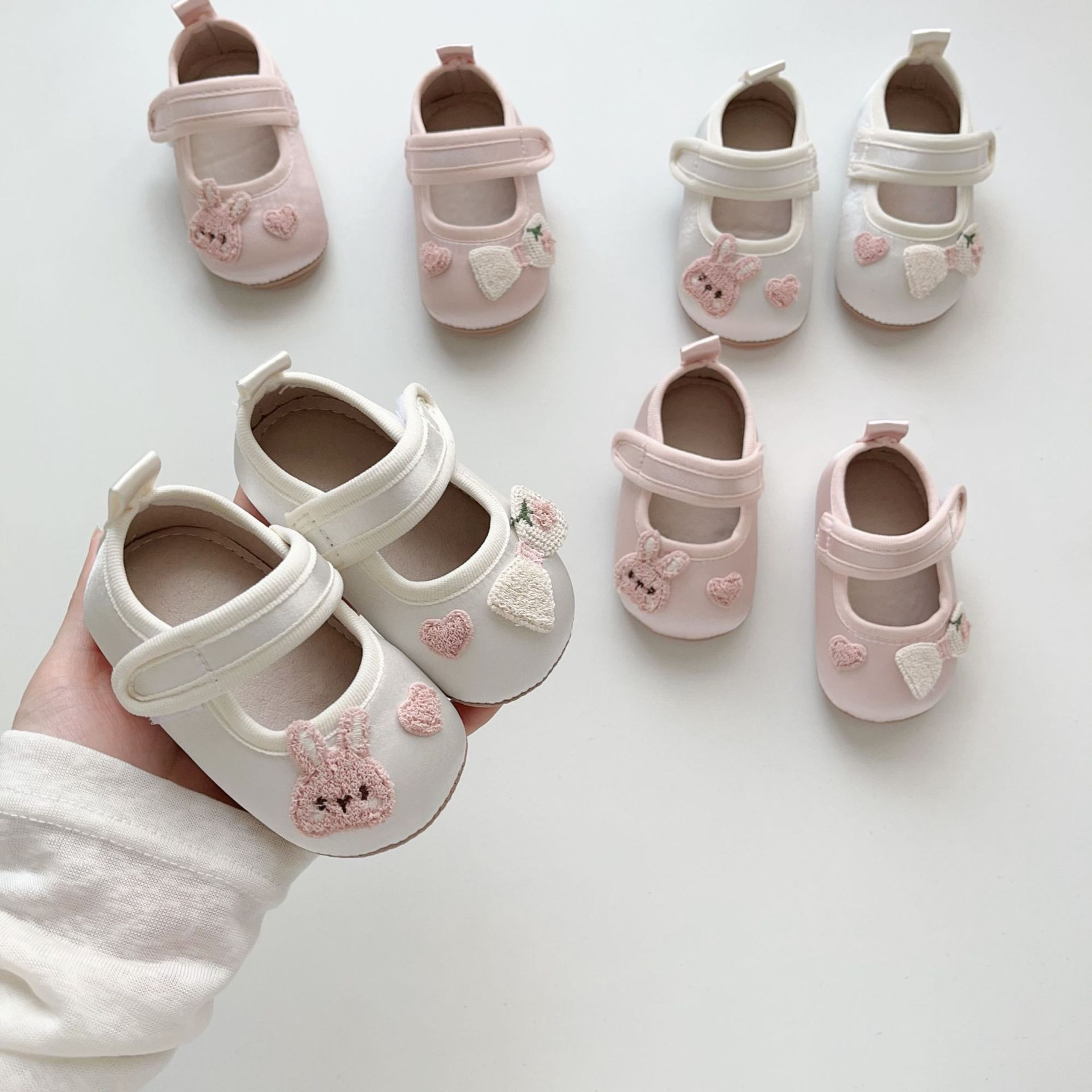 Cross-border 6-18 month baby girl cartoon baby toddler shoes autumn new Korean version of breathable soft-soled princess shoes