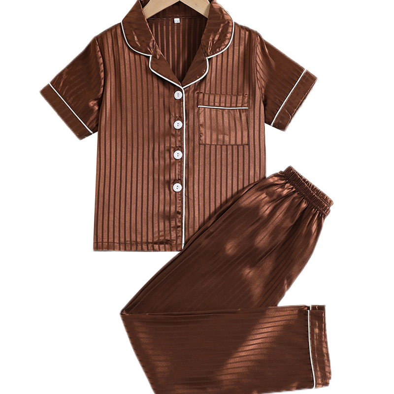 Picture of Spring and Summer Children's Silk-like Pajamas Short-sleeved Pants Suit Middle and Large Children's Home Clothes Boys' Cardigan Solid Color Home Clothes