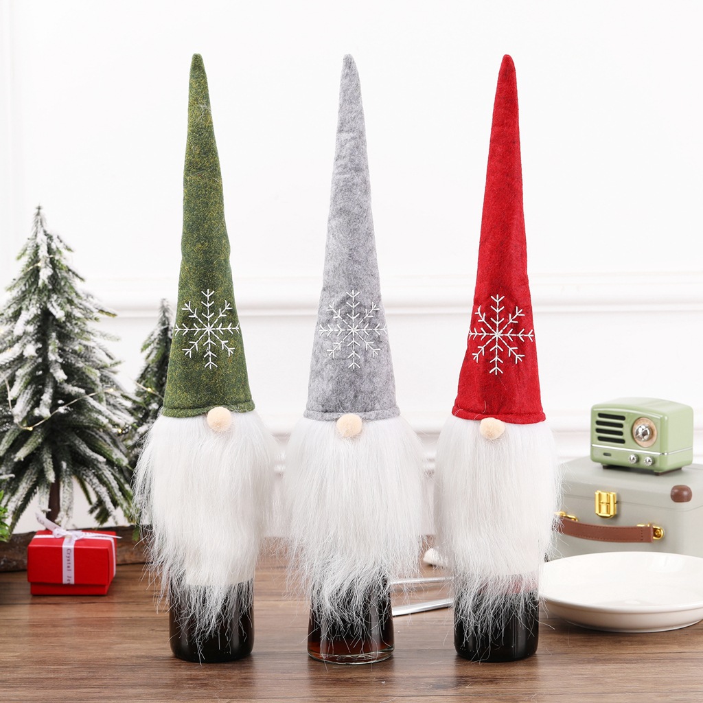New Christmas champagne decoration creative Nordic Santa Claus wine cover plush wine bottle cover wine bag wholesale