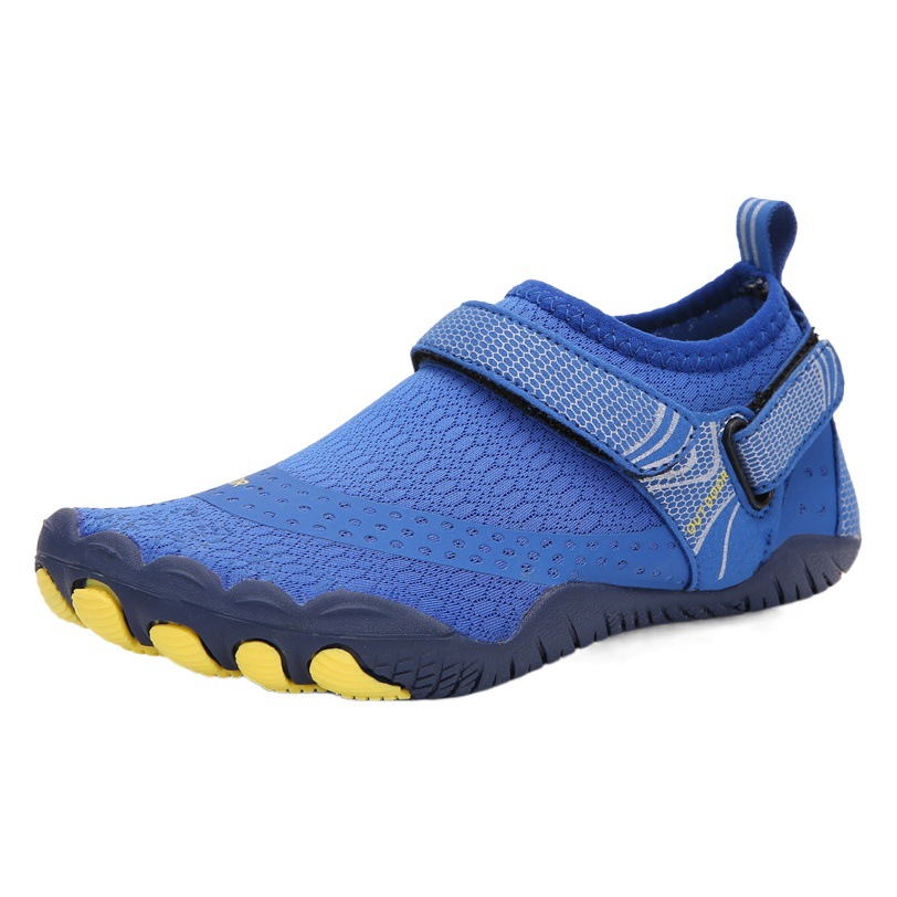 Wholesale children's summer outdoor beach shoes bare feet wading quick-drying upstream shoes diving shoes five toe fishing shoes small size