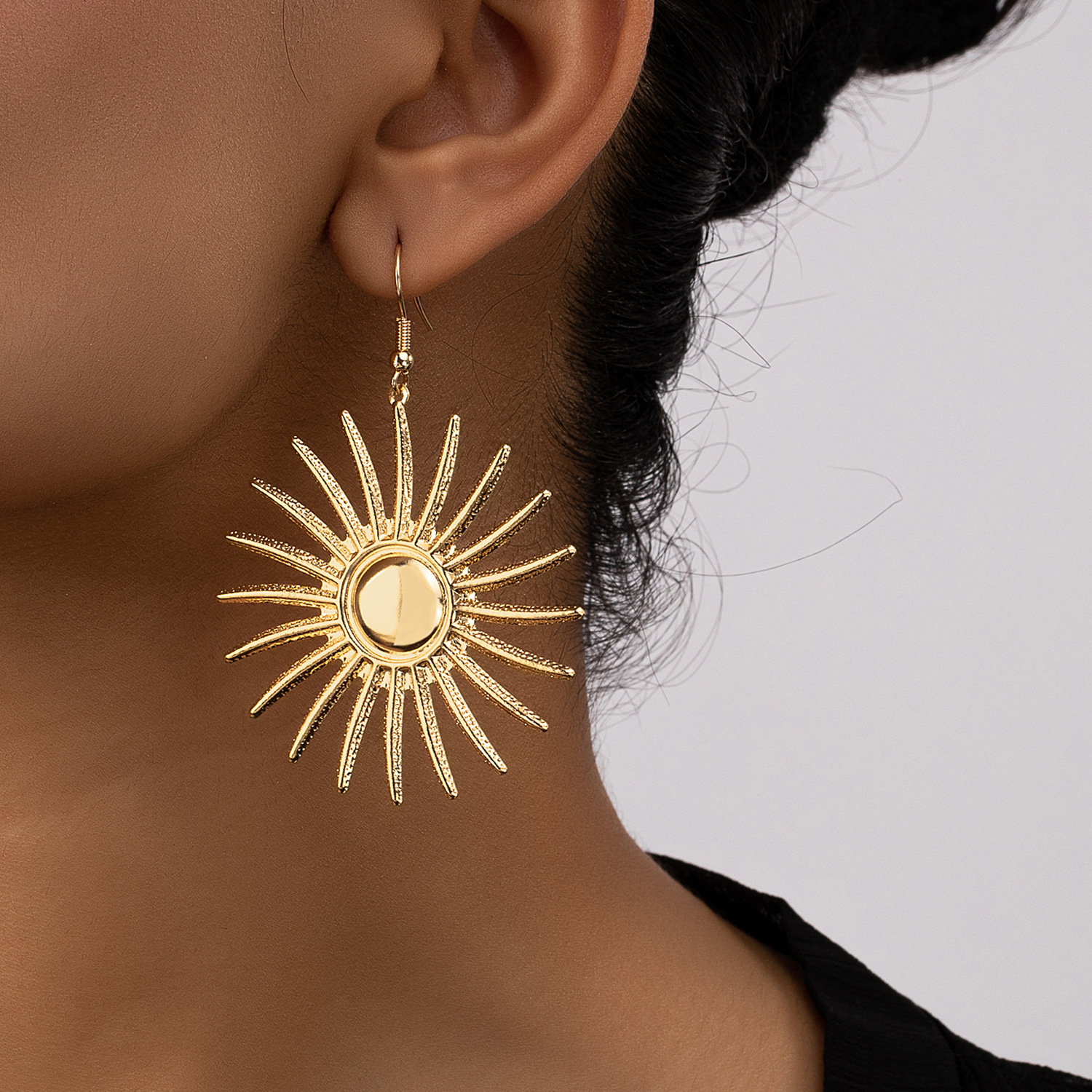 Simple Personality Fashion Series Sunflower Pendant Earrings Women's European and American Style Fashion Earrings Ins Earrings