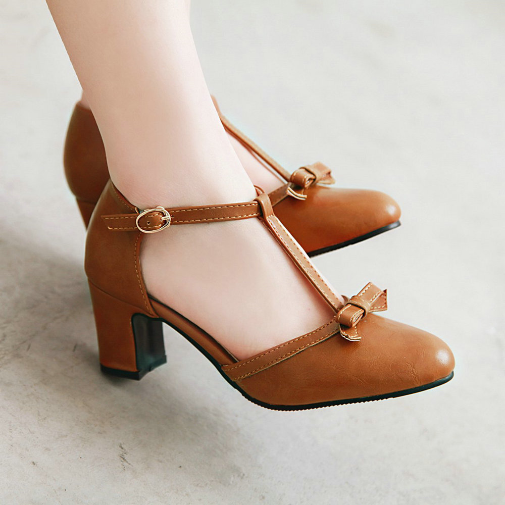 Summer new round toe square heel sandals Roman casual simple cross buckle brogue high heel women's shoes