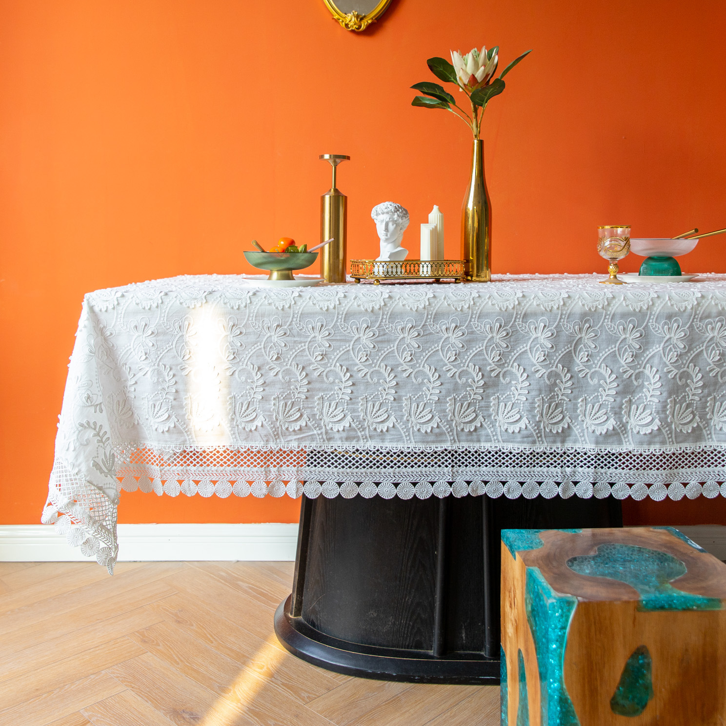 Cross-border high-grade lace table cloth high-end model room light luxury white embroidered cotton table cloth French cover cloth