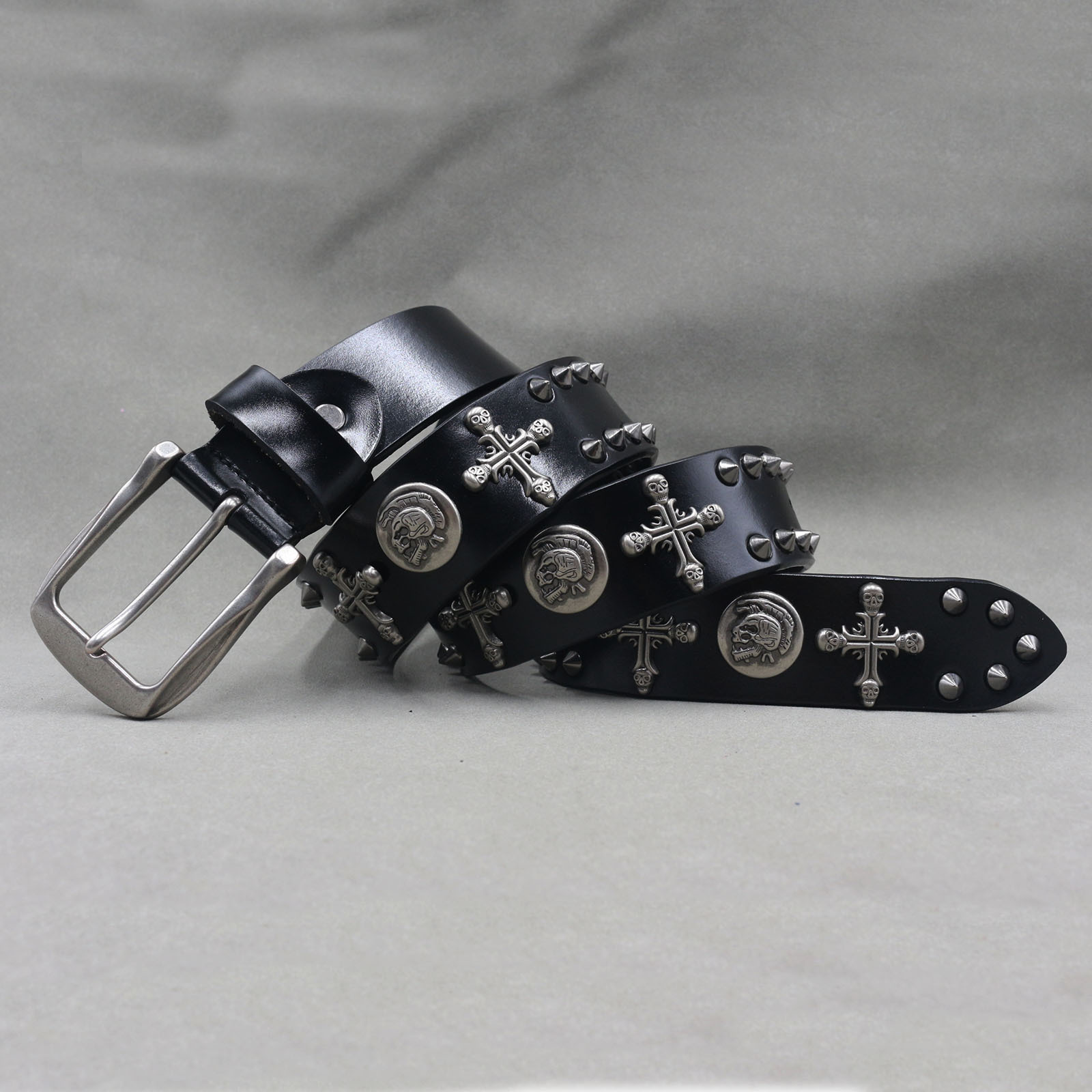 Original New Style Personalized Spike Rivet Cowhide Belt Cross Skull Decoration Hardware Y2K, INS Style