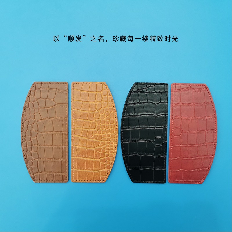 Picture of Cross-border exclusive for manufacturers to in stock crocodile pattern PU comb set golden sandalwood comb storage set massage comb protective set