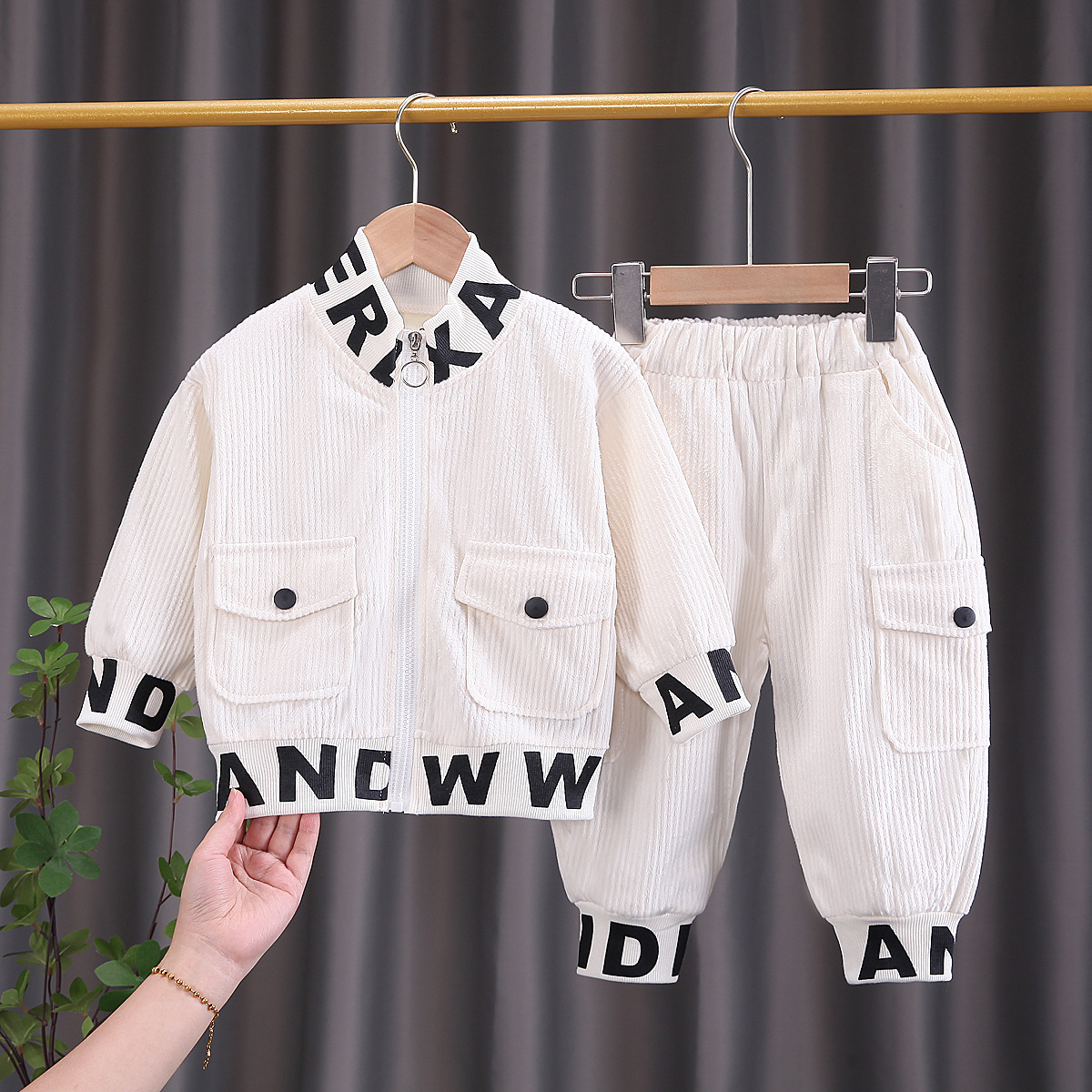 Picture of Children's Clothing Handsome Boys Spring New Corduroy Zipper Long-Sleeved Casual Sports Two-Piece Spring and Autumn Suit Wholesale