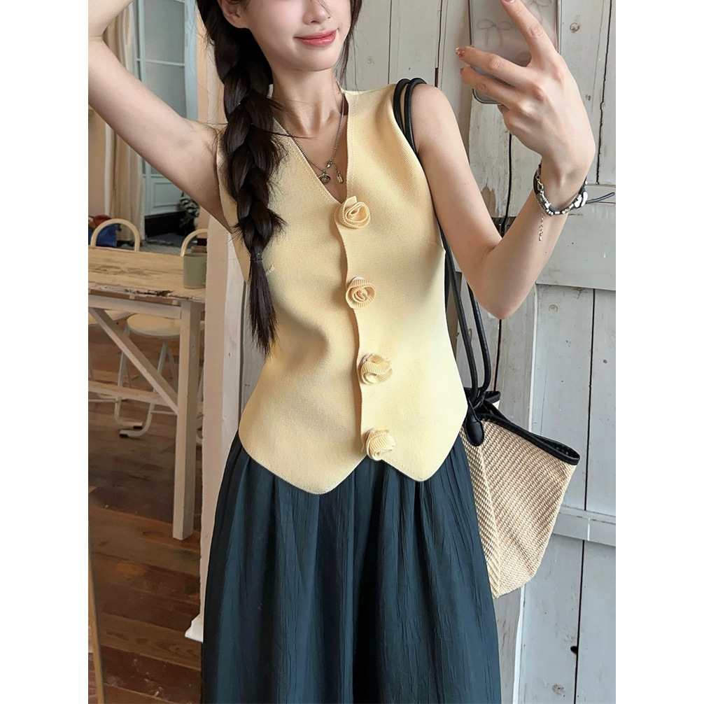 Korean Style Gentle Style V-Neck Three-Dimensional Flower Single-Breasted Slim-Fit Slimming Knitted Vest 24 Summer Spice Girls Sleeveless Top
