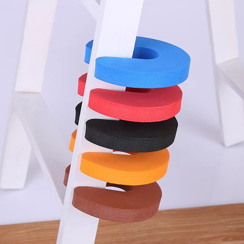 Cross-border in stock cartoon security door card EVA door card thickened door windproof door clip bear door card baby supplies